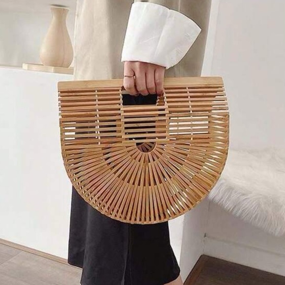 🌾 1  Handmade Bamboo Half Circle Beach Bag, Woven Rattan Straw - Picture 4 of 8